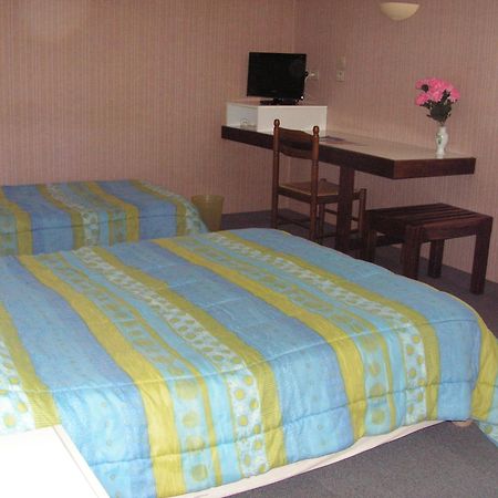 Hotel Du Parc Thonac ภายนอก รูปภาพ