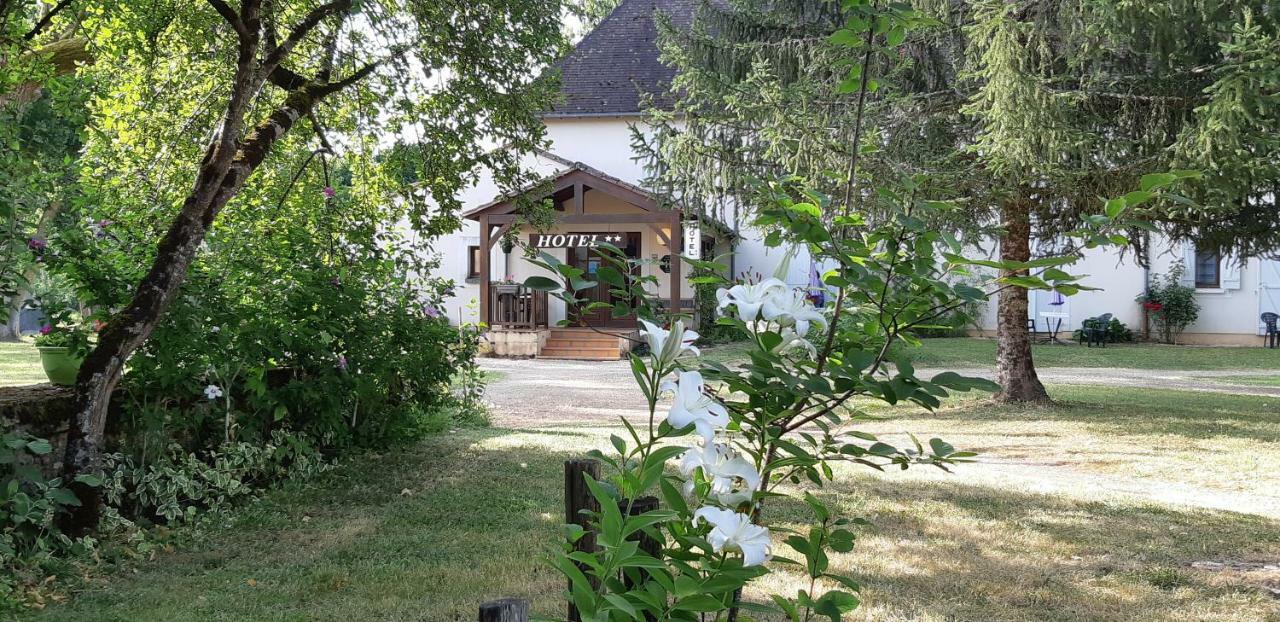 Hotel Du Parc Thonac ภายนอก รูปภาพ